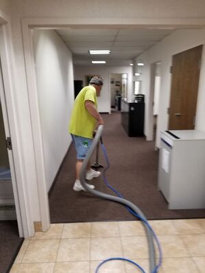 Carpet Cleaning in Cleveland, OH (1)